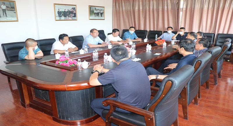 1595923514422370.jpg 通河縣政協一行到通河縣龍能資源再生利用有限公司視察指導.jpg