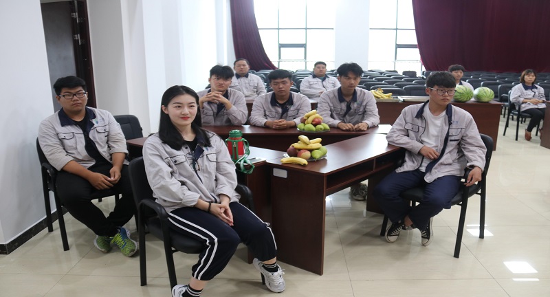 1595923713686111.jpg 項目動態-公司組織代培生特訓營畢業典禮 (2).jpg