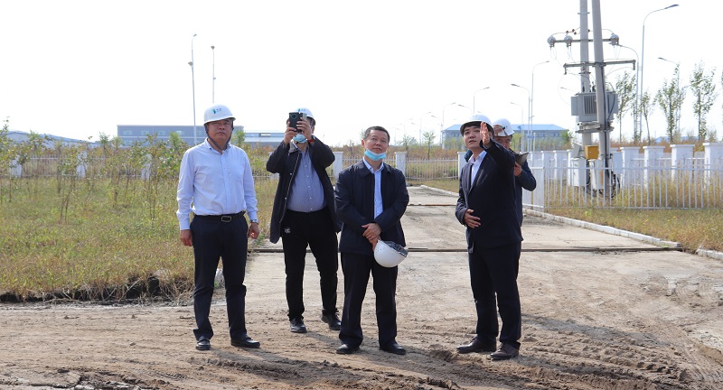 1602492981486934.jpg 【木蘭龍能】黑龍江省委辦公廳考察組一行蒞臨木蘭龍能公司生物質(zhì)熱電聯(lián)產(chǎn)項目視察指導 (2).jpg