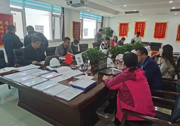 1715583465233337.jpg deb900867ad117f1bd84d8f166851b7d.jpg