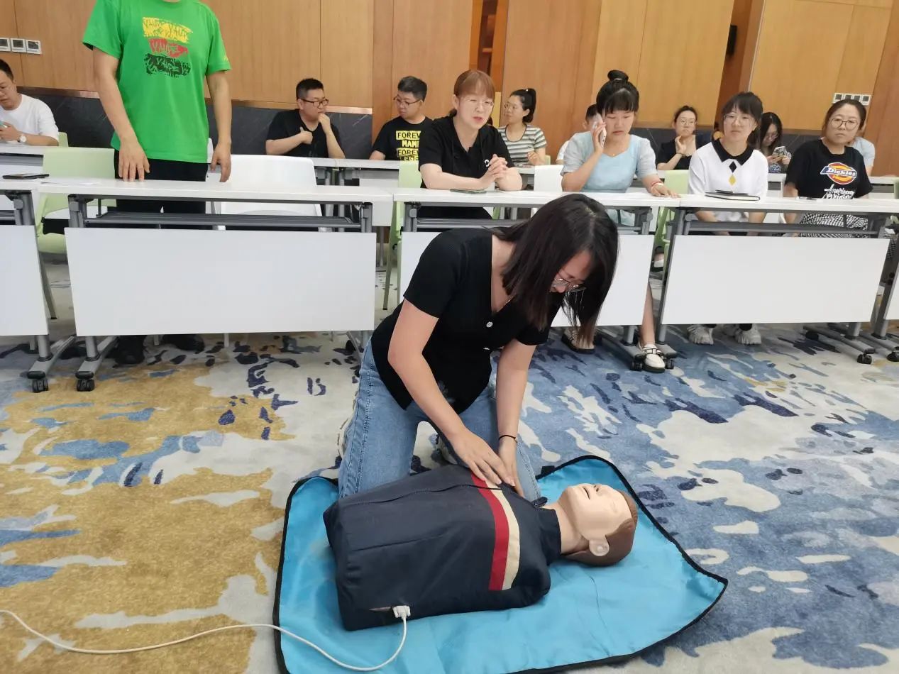 1715841239881042.jpg 008fd9b68a12dfba9003c2c1b0a342f6.jpg