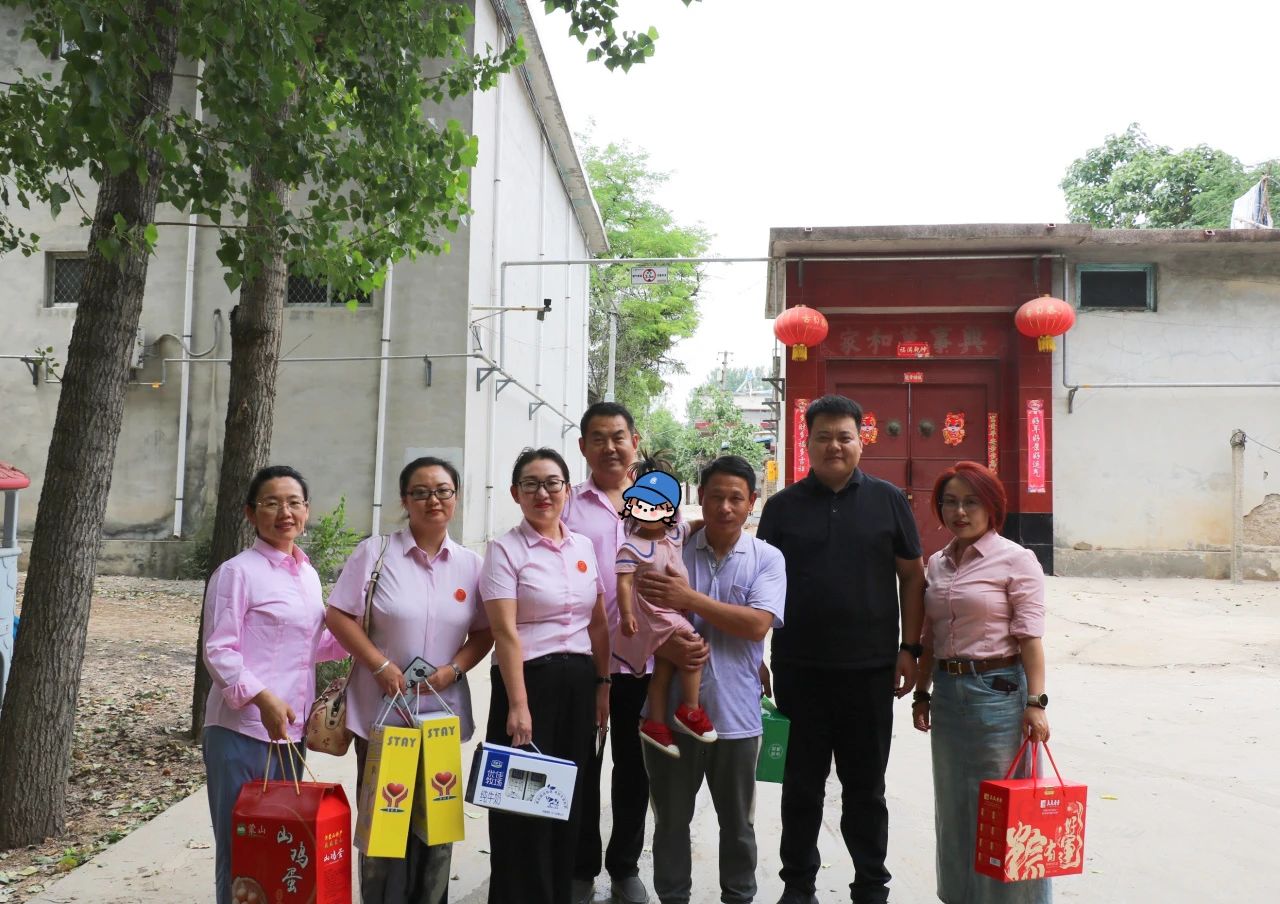 1719303493949363.jpg ea4c366a24600e933bed1dbaca0cf9a0.jpg