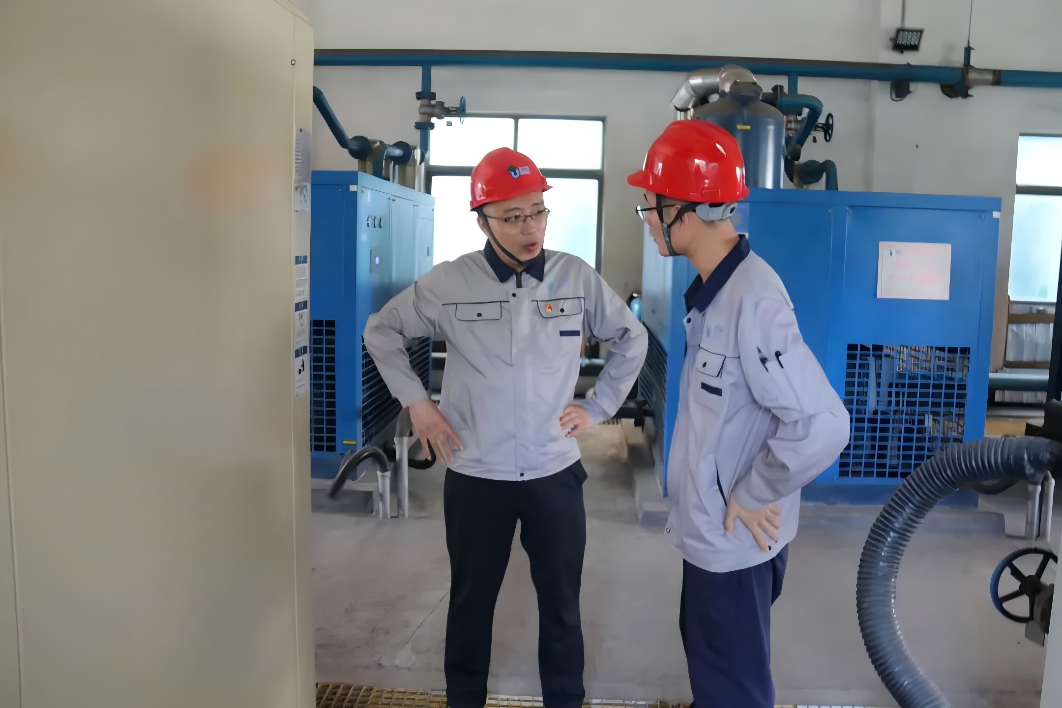 1727140315958528.jpg 890-1.jpg